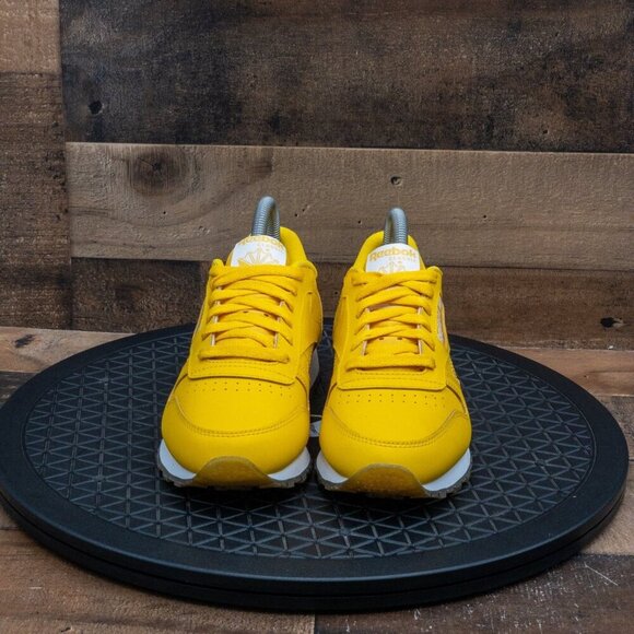 REEBOK CLASSIC LEATHER WOMENS ATHLETIC SHOES RETRO UTILITY YELLOW LOW SIZE 7 - Picture 2 of 9